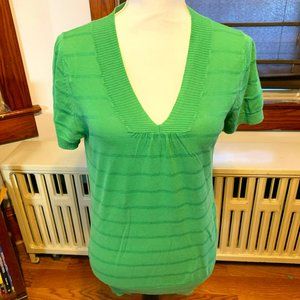 Gap V-Neck Short Sleeve Kelly Green Sweater Size Large